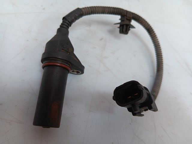 Czujnik położenia wału korbowego 391802B000 HYUNDAI