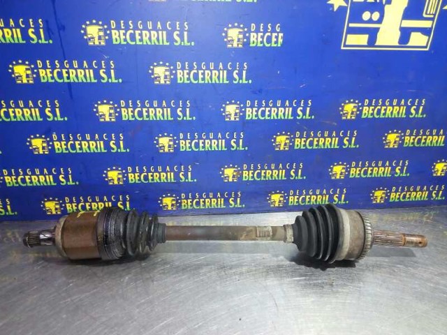 Półoś napędowa przednia lewa 39204BM526 NISSAN