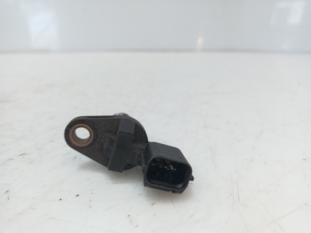 Czujnik położenia wałka rozrządu 3931038050 HYUNDAI