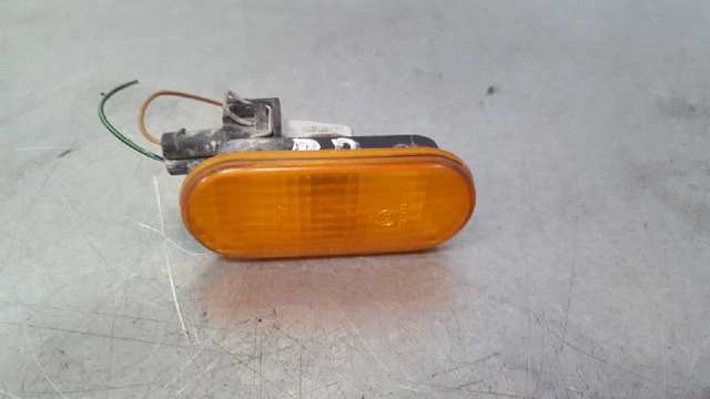 Powtarzacz kierunkowskazu na błotniku 3A0949101A VAG