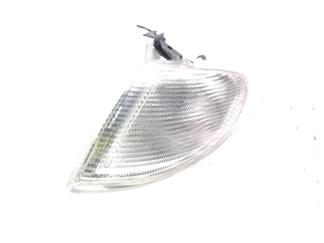 Powtarzacz kierunkowskazu na błotniku 3A0949101A VAG