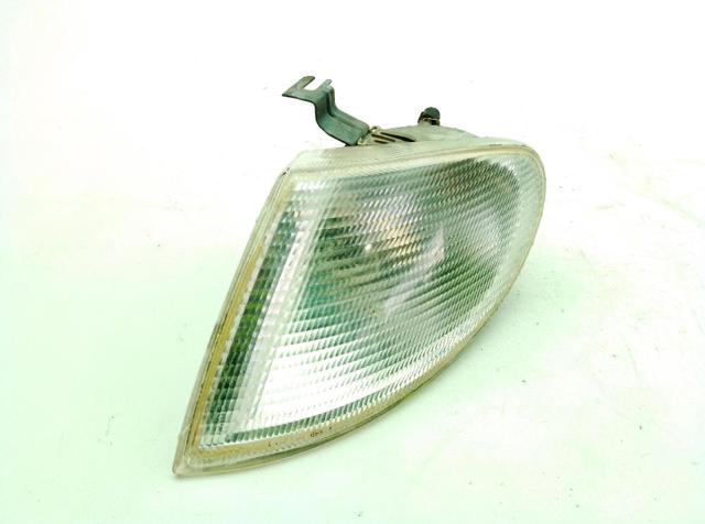 Powtarzacz kierunkowskazu na błotniku 3A0949101A VAG