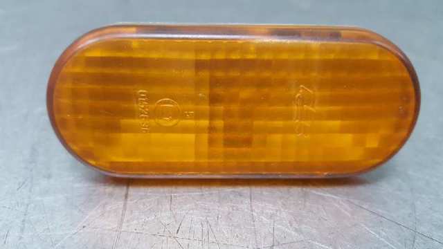 Powtarzacz kierunkowskazu na błotniku 3A0949101A VAG