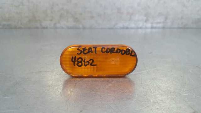 Powtarzacz kierunkowskazu na błotniku 3A0949117A VAG