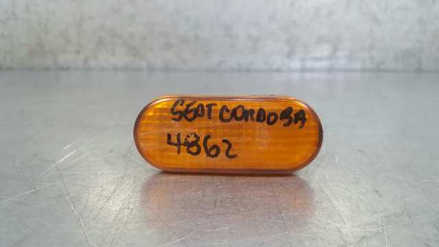 Powtarzacz kierunkowskazu na błotniku 3A0949117A VAG