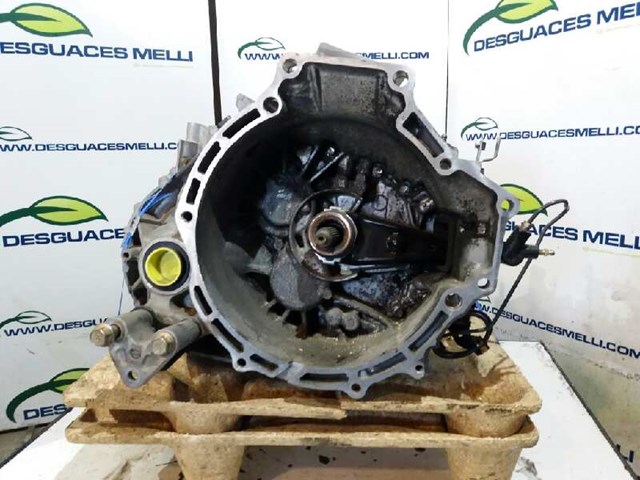 Mechaniczna skrzynia biegów w komplecie 3A101 MAZDA