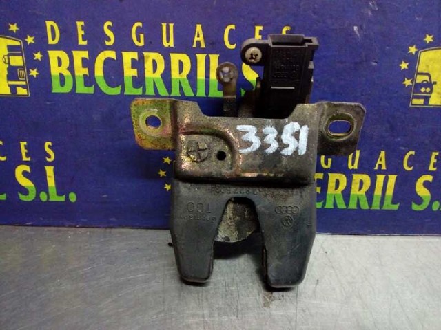 Zamek klapy bagażnika (3/5 drzwi tylnych) Volkswagen Vento 1H2