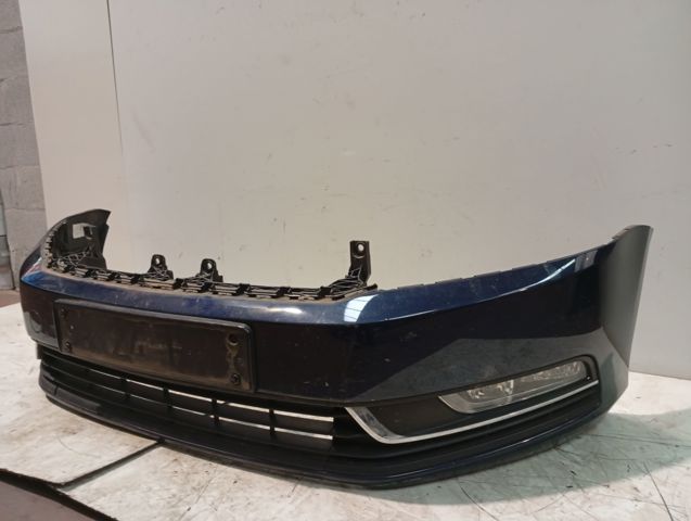 Zderzak przedni Volkswagen Passat 365