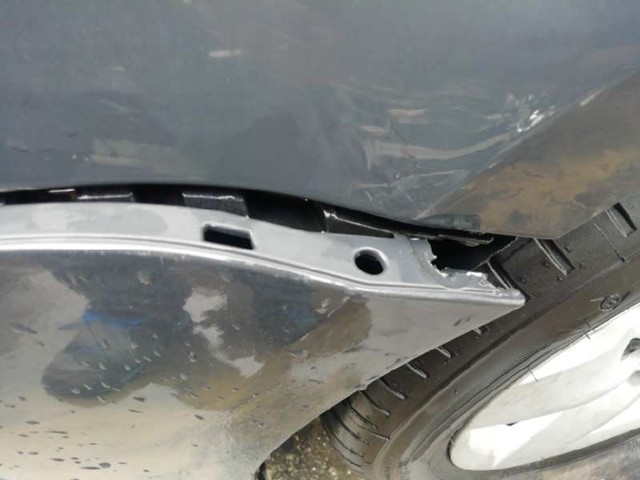 Zderzak przedni Volkswagen Passat 362