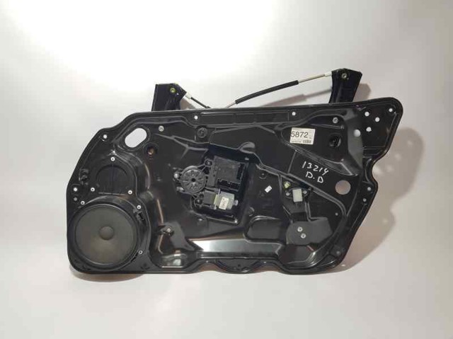 Mechanizm podnoszenia szyby drzwi przednich prawych 3AA837462B VAG