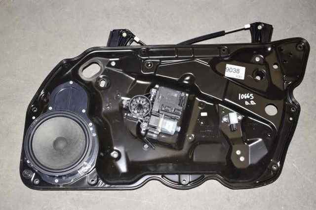 Mechanizm podnoszenia szyby drzwi przednich prawych 3AA837462B VAG