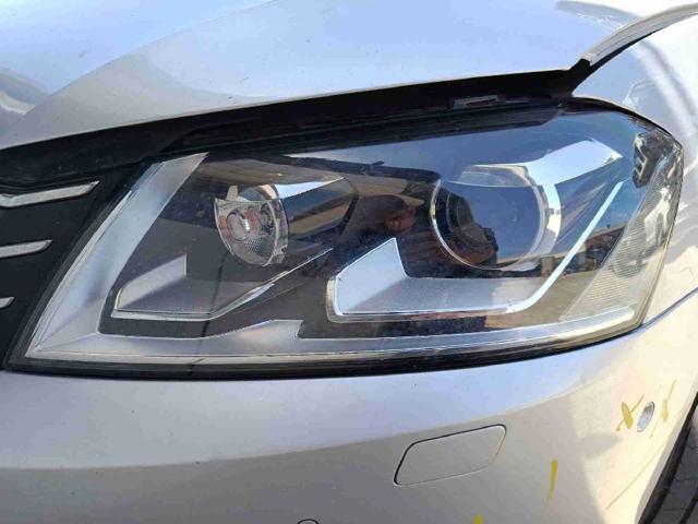 Reflektor lewy 3AB941753 VAG