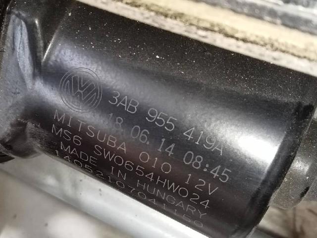 Silniczek wycieraczki szyby przedniej do Volkswagen Passat 362