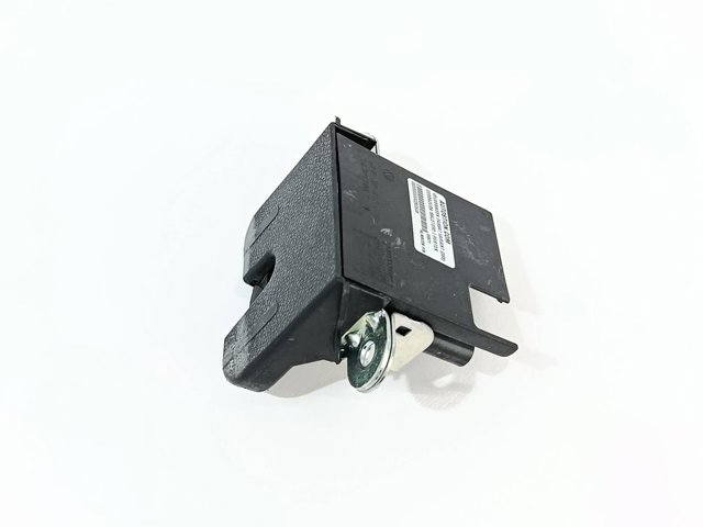 Zamek klapy bagażnika (3/5 drzwi tylnych) 3AF827505 VAG