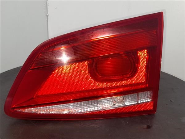 Lampa zespolona tylna prawa wewnętrzna 3AF945094J VAG