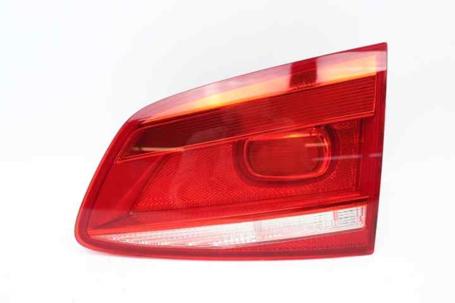 Lampa zespolona tylna prawa wewnętrzna 3AF945094Q VAG