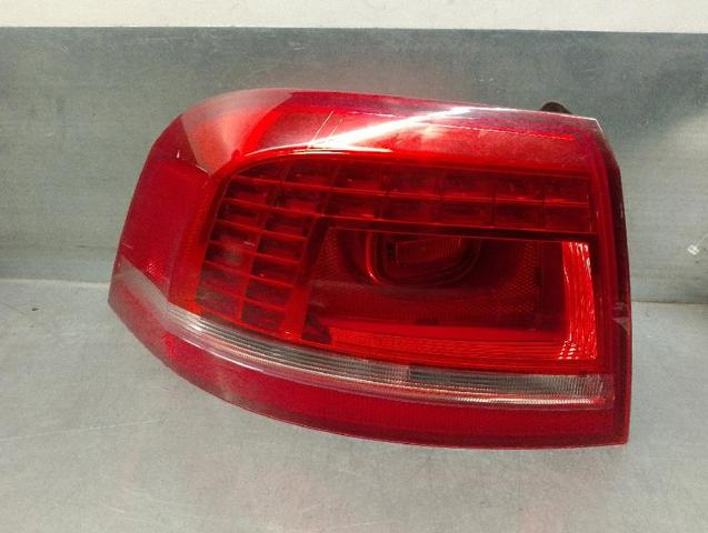 Lampa zespolona tylna lewa zewnętrzna 3AF945207B VAG