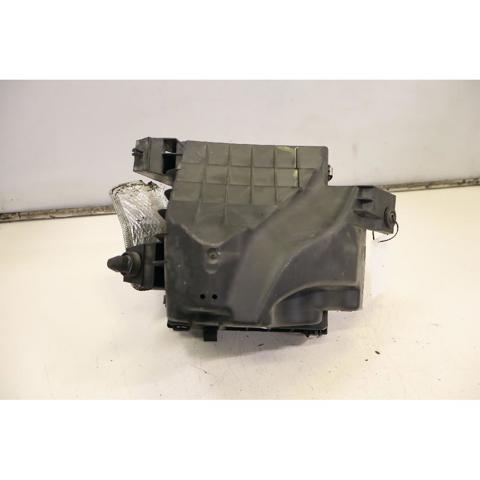 Obudowa filtra powietrza Volkswagen Passat 3B3