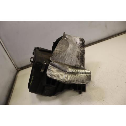 Obudowa filtra powietrza Volkswagen Passat 3B3