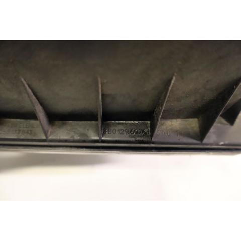 Obudowa filtra powietrza Volkswagen Passat 3B3