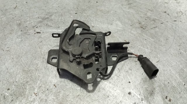 Zamek maski 3B0823509T VAG