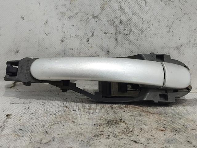 Pałąk zewnętrznej klamki drzwi przednich lewej 3B0837885G VAG