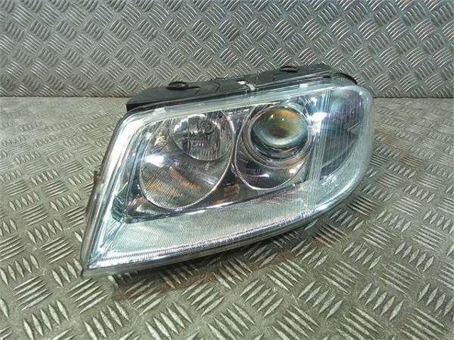 Reflektor lewy 3B0941015AN VAG
