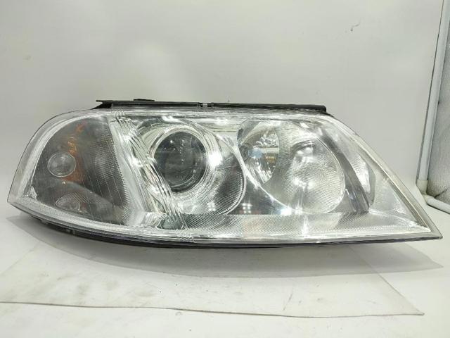 Reflektor prawy 3B0941016AN VAG