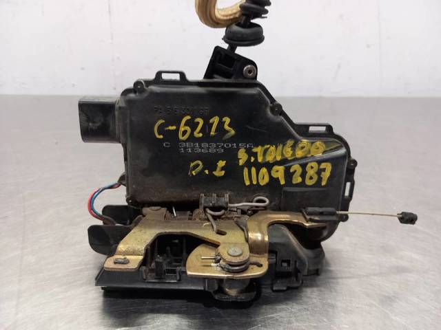 Zamek drzwi przednich lewych 3B1837015A VAG