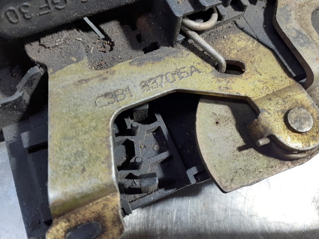 Zamek drzwi przednich lewych 3B1837015A VAG