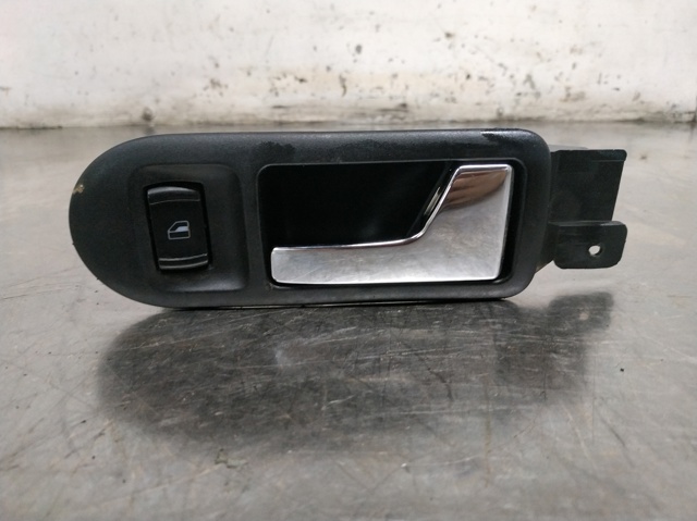 Klamka drzwi przednich wewnętrzna prawa 3B1837114 VAG