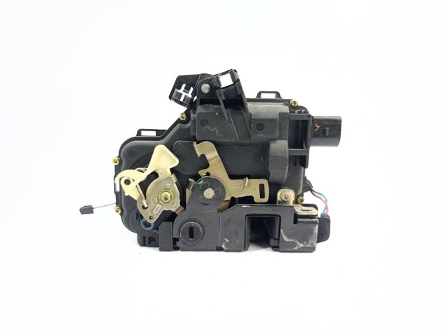 Zamek drzwi tylnych lewych 3B4839015M VAG