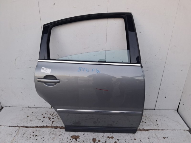 Drzwi tylne prawe 3B5833052AB VAG