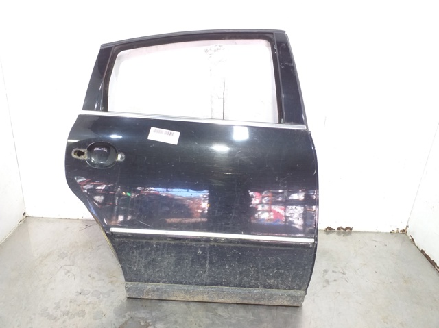 Drzwi tylne prawe 3B5833052AB VAG