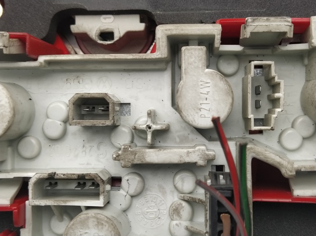 Lampa zespolona tylna prawa 3B5945096 VAG