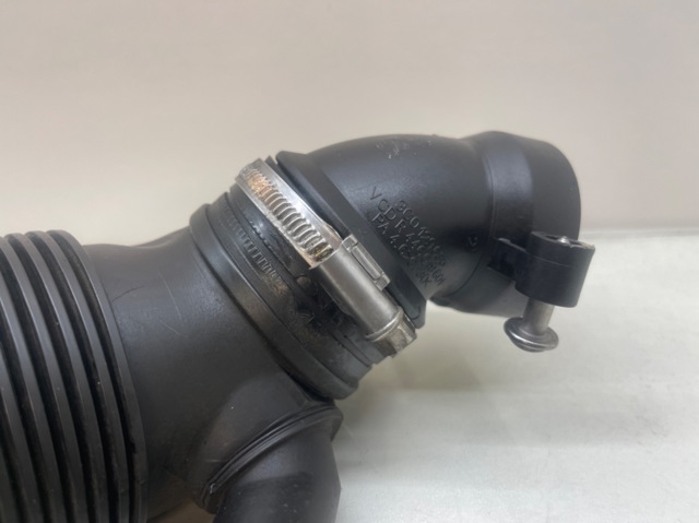 Króciec powietrza, przepływomierz Audi A3 8P1