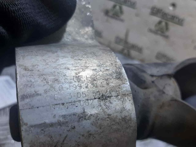 Silentblock przedniego wahacza dolnego 3C0199231E VAG