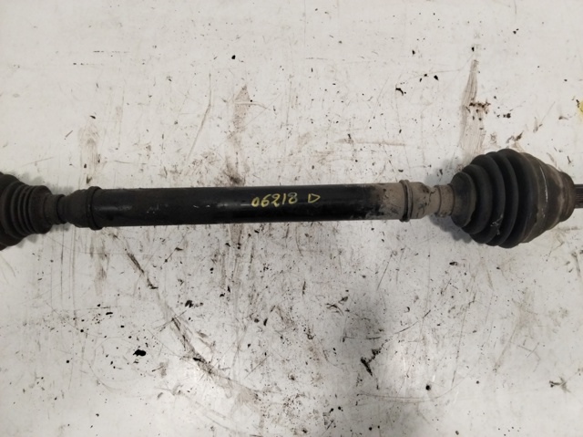 Półoś napędowa przednia prawa 3C0407272AK VAG