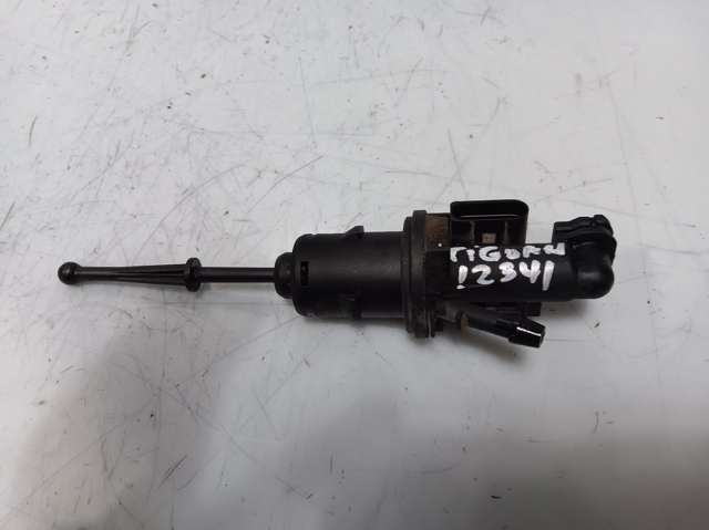 Cylinder sprzęgła główny 3C0721388G VAG