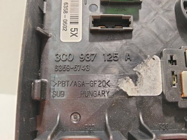 Skrzynka bezpieczników 3C0937125A VAG