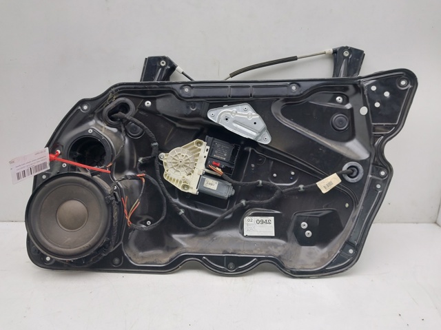Mechanizm podnoszenia szyby drzwi przednich prawych 3C1837462H VAG