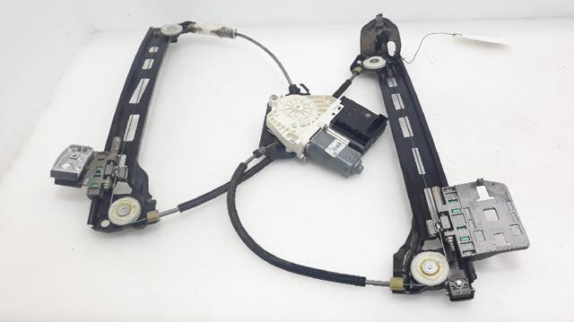 Mechanizm podnoszenia szyby drzwi przednich prawych do Volkswagen Passat 358
