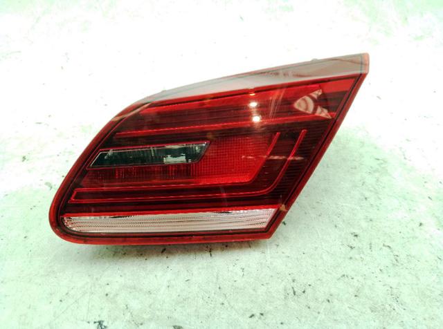 Lampa zespolona tylna prawa wewnętrzna 3C8945308P VAG