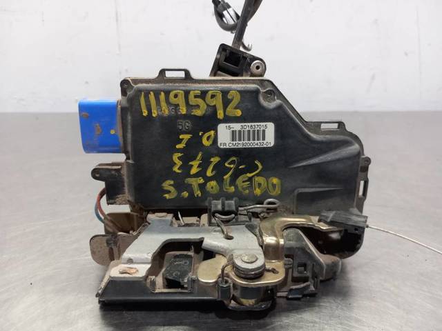 Zamek drzwi przednich lewych 3D1837015 VAG