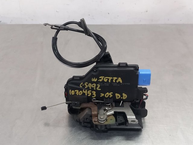 Zamek drzwi przednich prawych 3D1837016 VAG