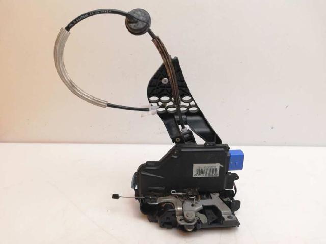 Zamek drzwi przednich prawych 3D1837016 VAG