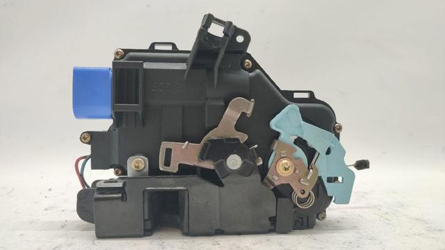 Zamek drzwi przednich prawych 3D1837016AC VAG