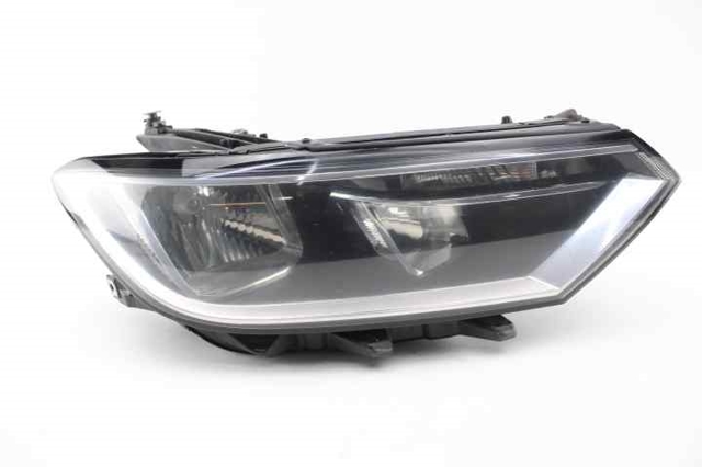 Reflektor prawy do Volkswagen Passat 3G2, CB2