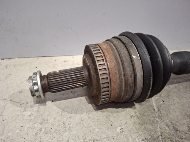 Półoś napędowa przednia prawa 3H423N128BB LAND ROVER