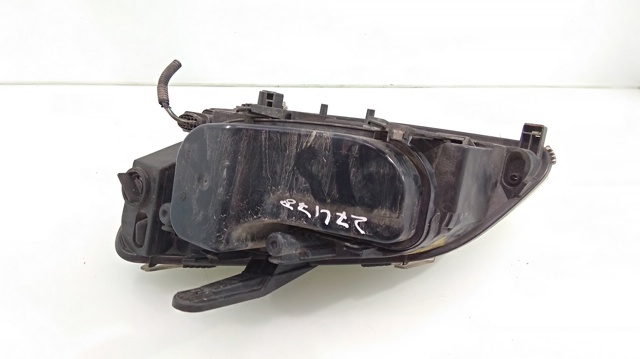 Reflektor prawy 3M5113005AH FORD